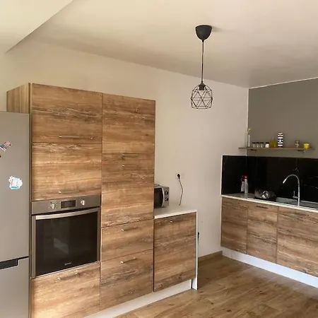 4 Pieces Avec Piscine Apartment *