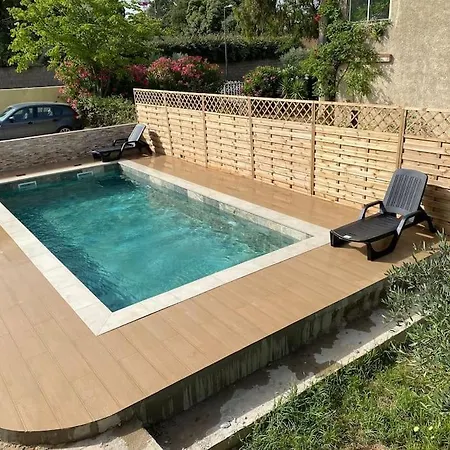 4 Pieces Avec Piscine Apartment