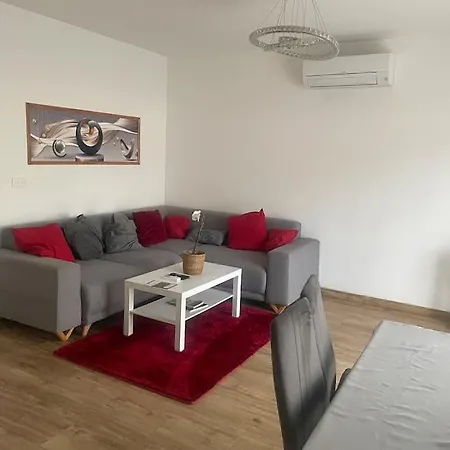 Apartment 4 Pieces Avec Piscine